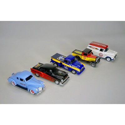 1/25 Scale Vintage Vehicles