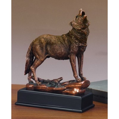 Wolf Figurine, 7.5'W x 10.5"H