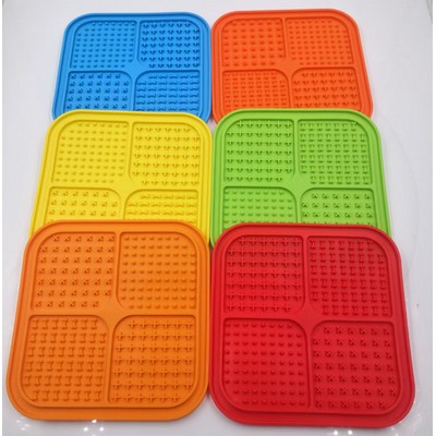 4 Grid Pet Slow Feeder/Treat Mat/Licking Pad