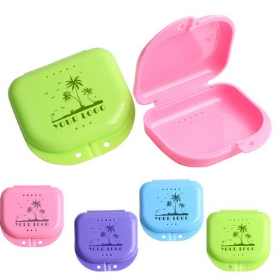 Dental Retainer Case With Vent Holes