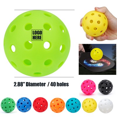 40 Holes PE Pickle Balls