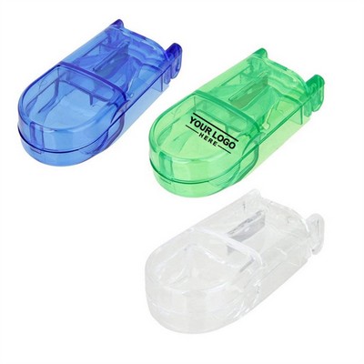 Compact Pill Organizer with Built-in Cutter for Easy Dosing