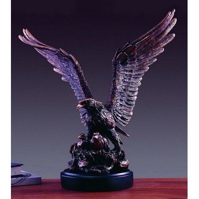 Eagle w/2 Babies Trophy & Round Base (20"x19")