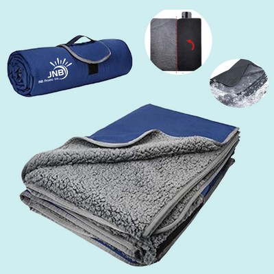 Adventure-Ready Waterproof Outdoor Blanket