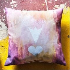 Spun Polyester Pillow (14"x14")