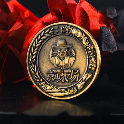 1.8" Round Commemorative Coins Challenge Coin-Embossing process