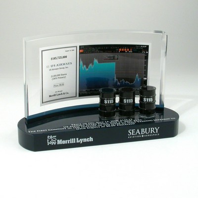 Curved Rectangle Lucite® Embedment Award (7 1/2" x 4 1/2" x 3 1/2")