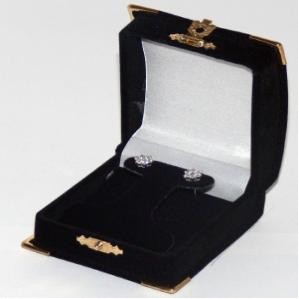 Velour Treasure Chest T-Earring Box