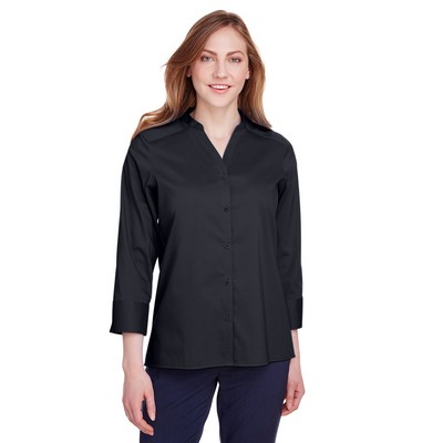 Devon and Jones Ladies' Crown Collection® Stretch Broadcloth Three-Quarter Sleeve Blouse