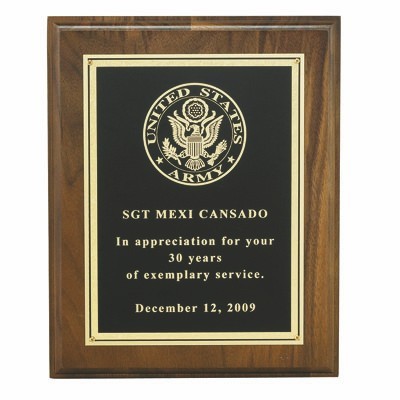 Walnut Finished Plaque w/Screened Brass Plate (8"x10")