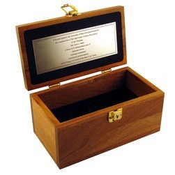 10" Presentation Box w/Latch