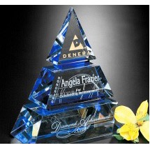 Accolade Pyramid 6"