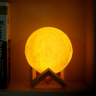 3D Moon Shaped Slapping Night Light