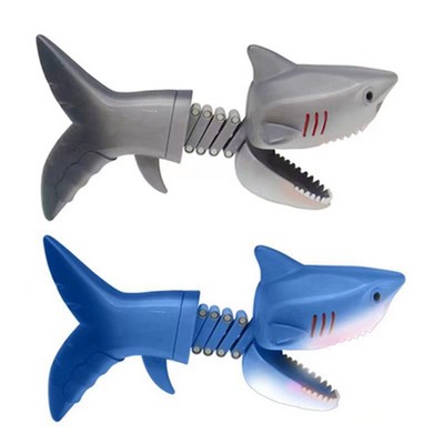 Fun Shark Telescopic Grabber